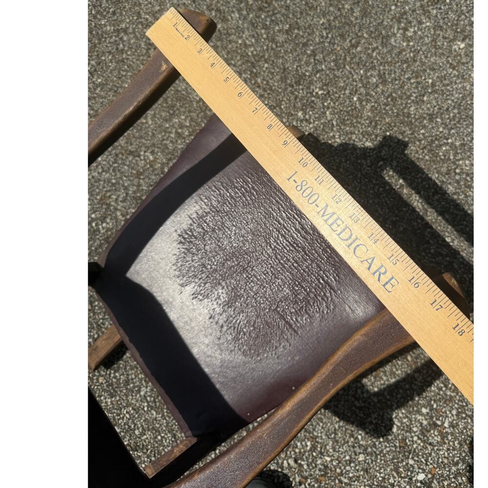 🪑 Antique Child’s Rocking Chair Burgundy Leather & Wood Carved Arms Rivets - Picture 6 of 7